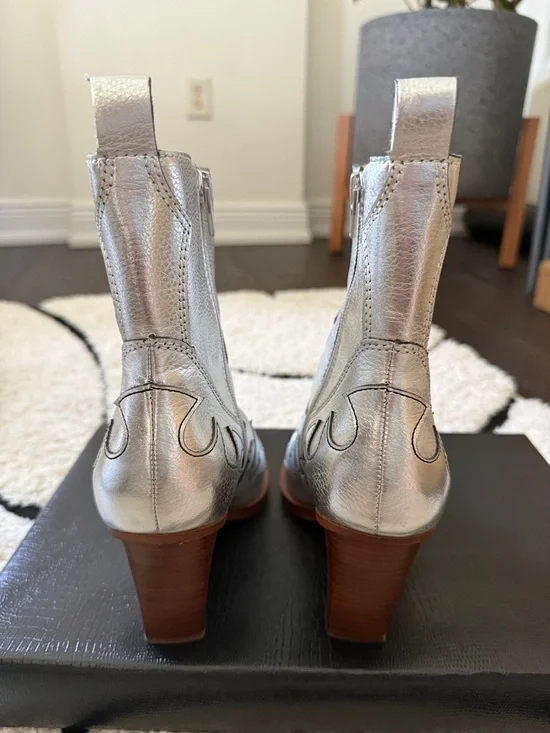 Dolce Vita Metallic Pointed Toe Western Ankle Boots - Women - Picture 5 of 7